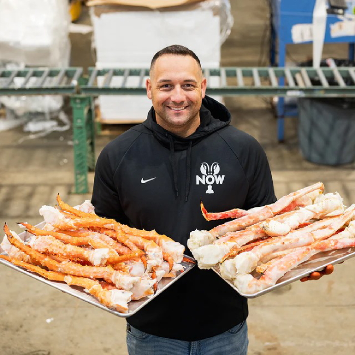 Superior Jumbo Swimming Crab: Bursting with Rich, Creamy Roe and Tomalley